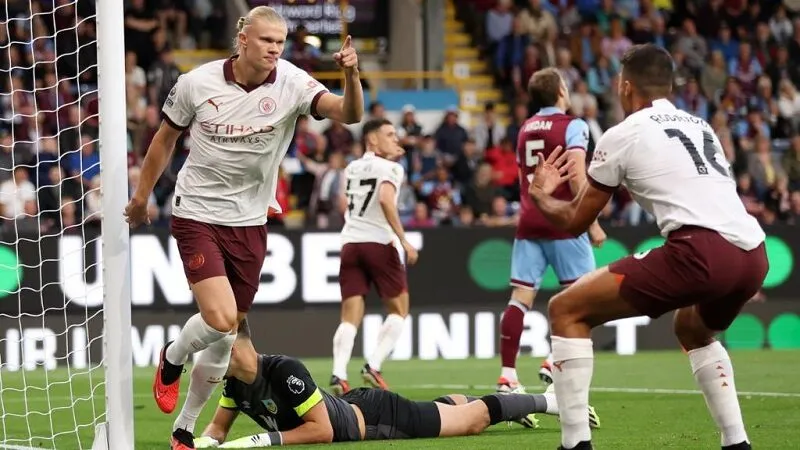 Đội hình dự kiến trước trận Burnley vs Manchester City